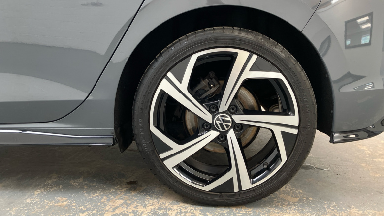 Volkswagen Golf 1.5 TSI R-Line 5dr Petrol Hatchback